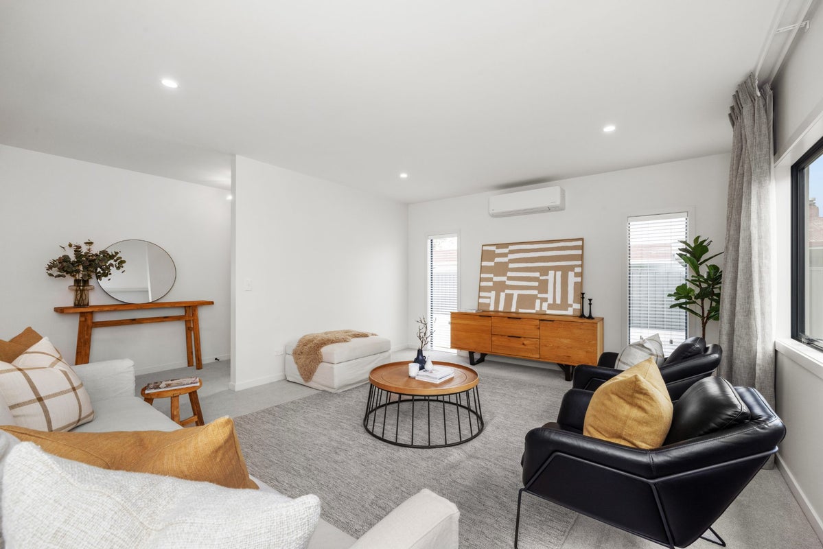 10 West Place, Greenmeadows, Napier - Carousel 2