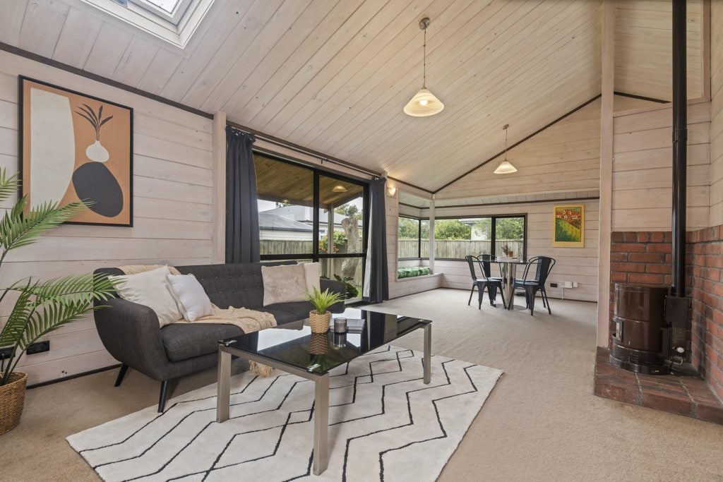 21 Matamau Street, Palmerston North, Palmerston North - Carousel 1