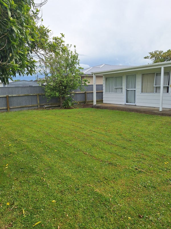 31 Ferguson Street, Awapuni, Palmerston North - Carousel 6