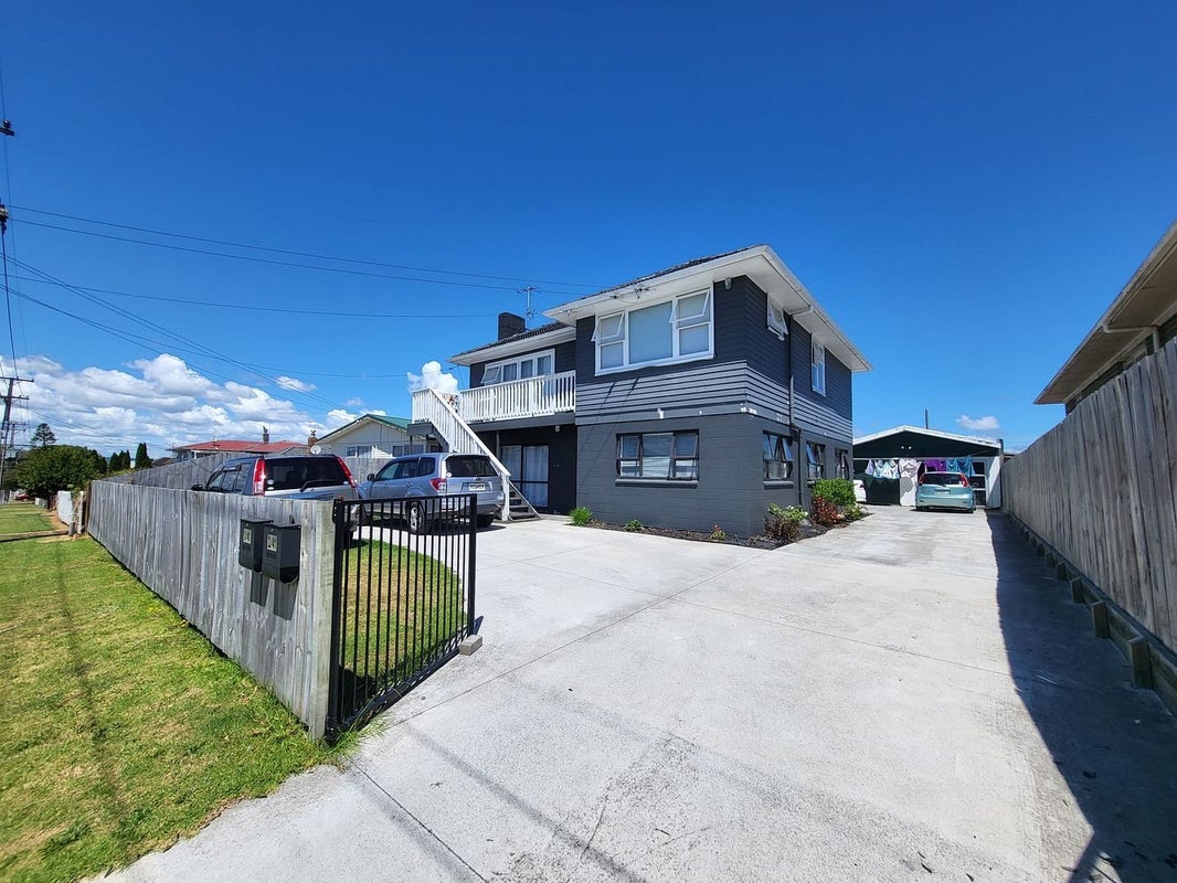 41 Ferguson Street, Mangere East, Auckland - Carousel 1
