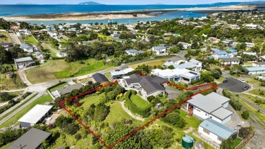 25 Taranui Place, Mangawhai Heads, Mangawhai - Carousel 1