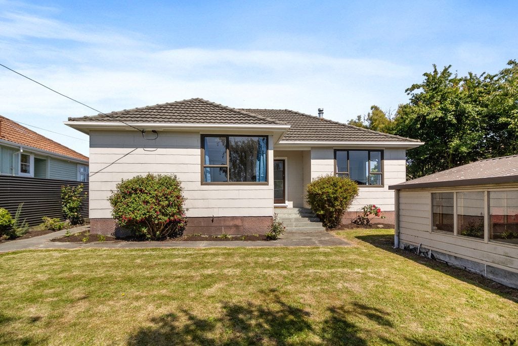 24 Bouverie Street, Waimataitai, Timaru - Carousel 1