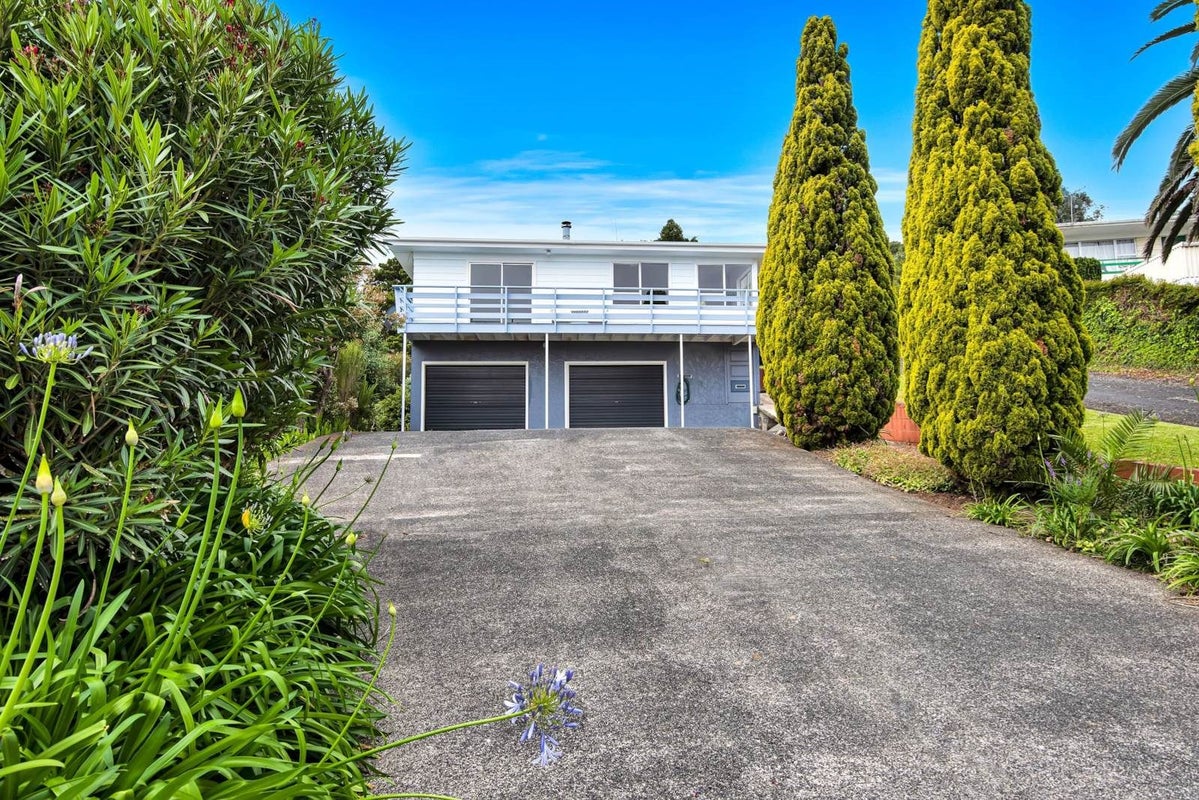 11 Tanekaha Drive, Parahaki, Whangarei - Carousel 1