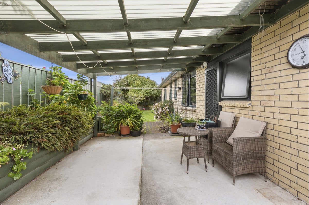 56 Byron Street, Leamington, Cambridge - Carousel 1