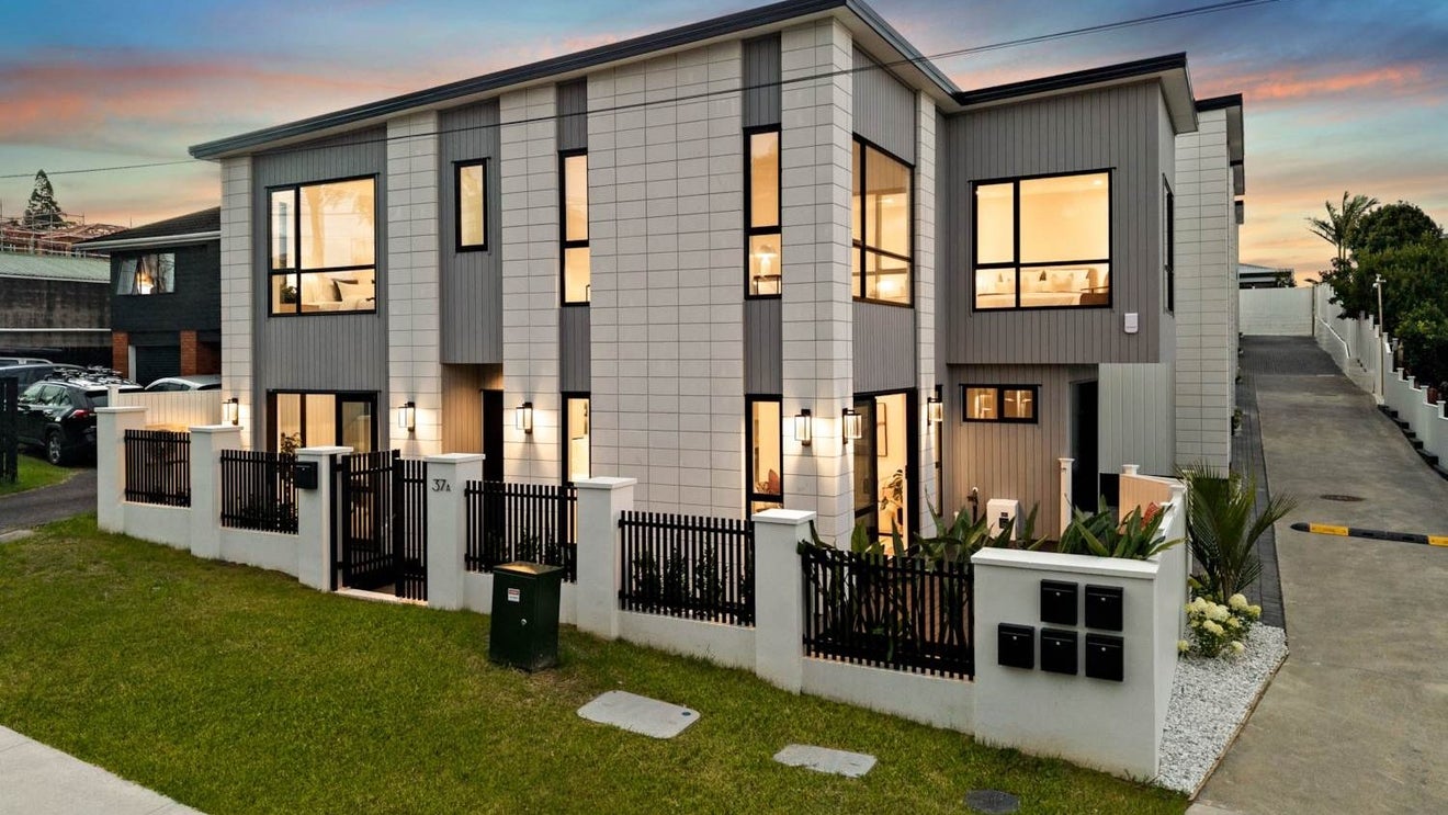 37A Hastings Road, Mairangi Bay, Auckland - Carousel 1