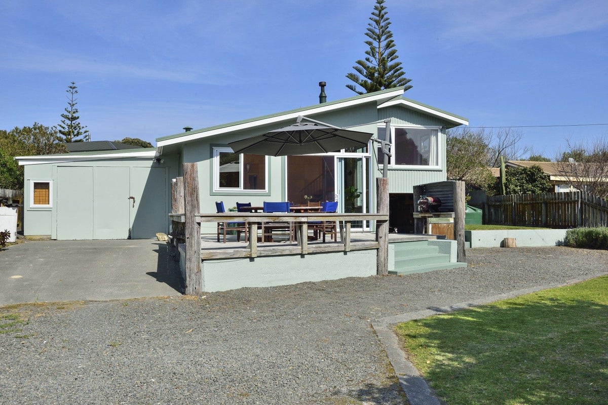 10 Kuku Avenue, MAHIA, NUHAKA - Carousel 2