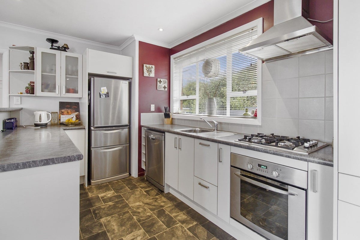 11A Otipua Road, Kensington, Timaru - Carousel 2