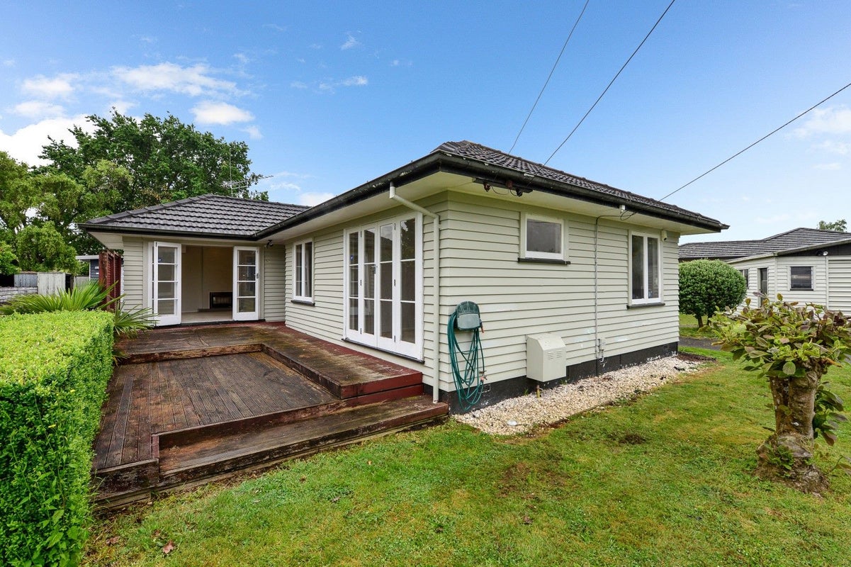 57 Morris Road, Hillcrest, Hamilton - Carousel 2