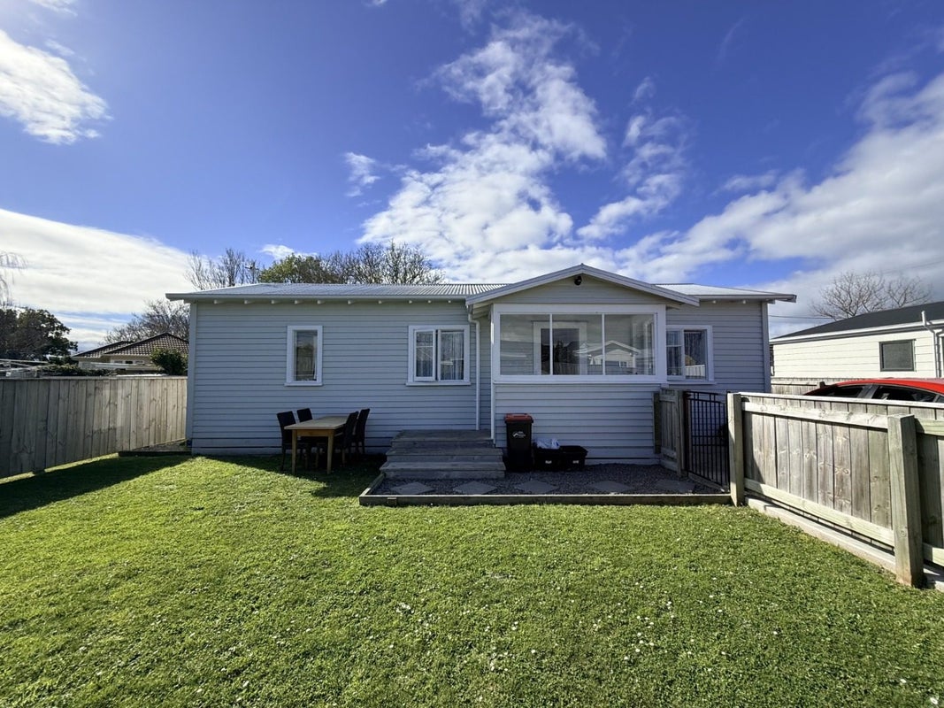 61A Bledisloe Road, Maraenui, Napier - Carousel 1