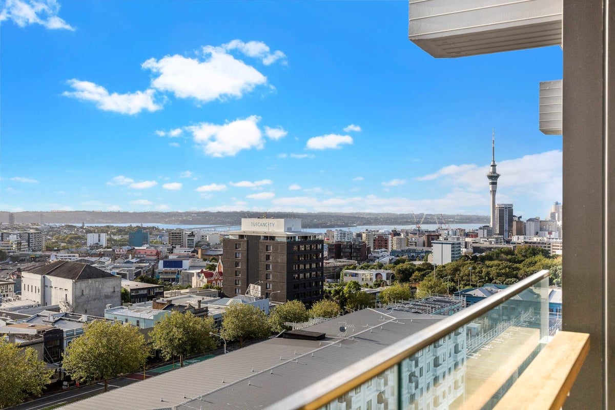 905/5 Hohipere Street, Grafton, Auckland - Carousel 1