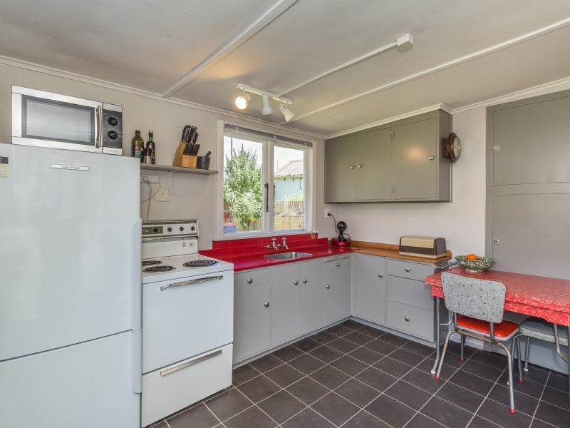657 Waitarere Beach Road, Waitarere Beach, Levin - Carousel 2