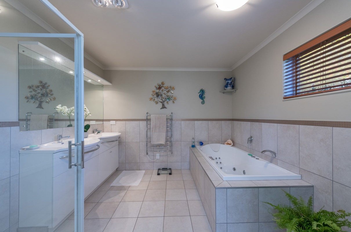 690 Wakefield-Kohatu Highway, Foxhill - Carousel 2