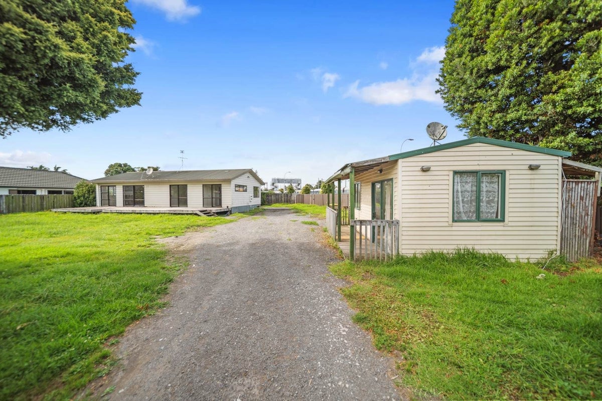 19 Manuroa Road, Takanini, Auckland - Carousel 2