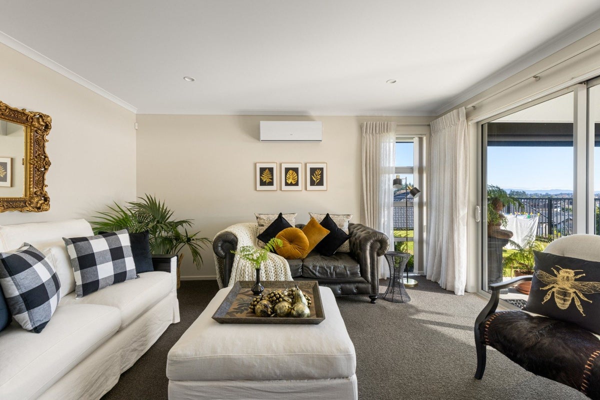 12 Bernies Way, Ohauiti, Tauranga - Carousel 1