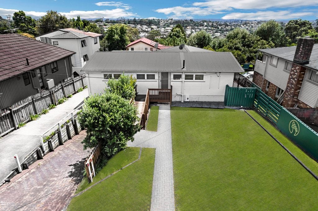 1/261 Don Buck Road, Massey, Auckland - Carousel 2