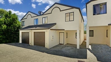 3/2 Sunnydale Place, Oteha, Auckland - Carousel 1