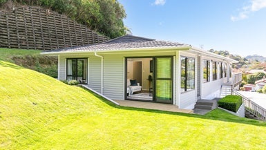 31 Chamberlain Road, Karori, Wellington - Carousel 1