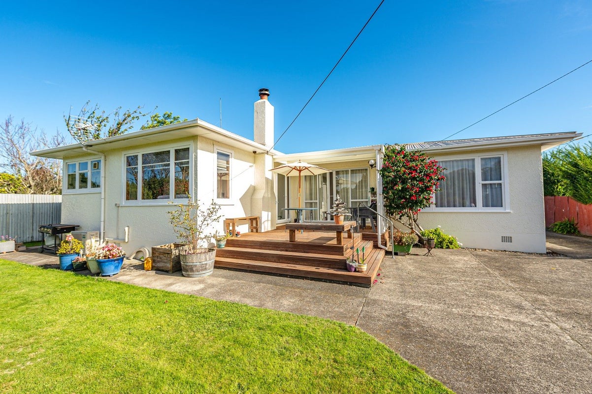 35A Lewis Avenue, Aramoho, Whanganui - Carousel 1