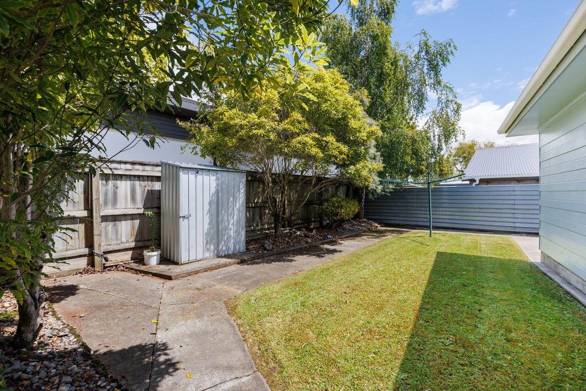 4 Coromandel Court, Roslyn, Palmerston North - Carousel 17