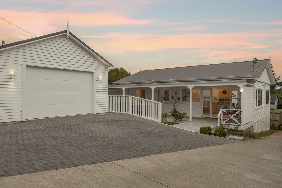 5 East Avenue, Manly, Whangaparaoa - Carousel 1