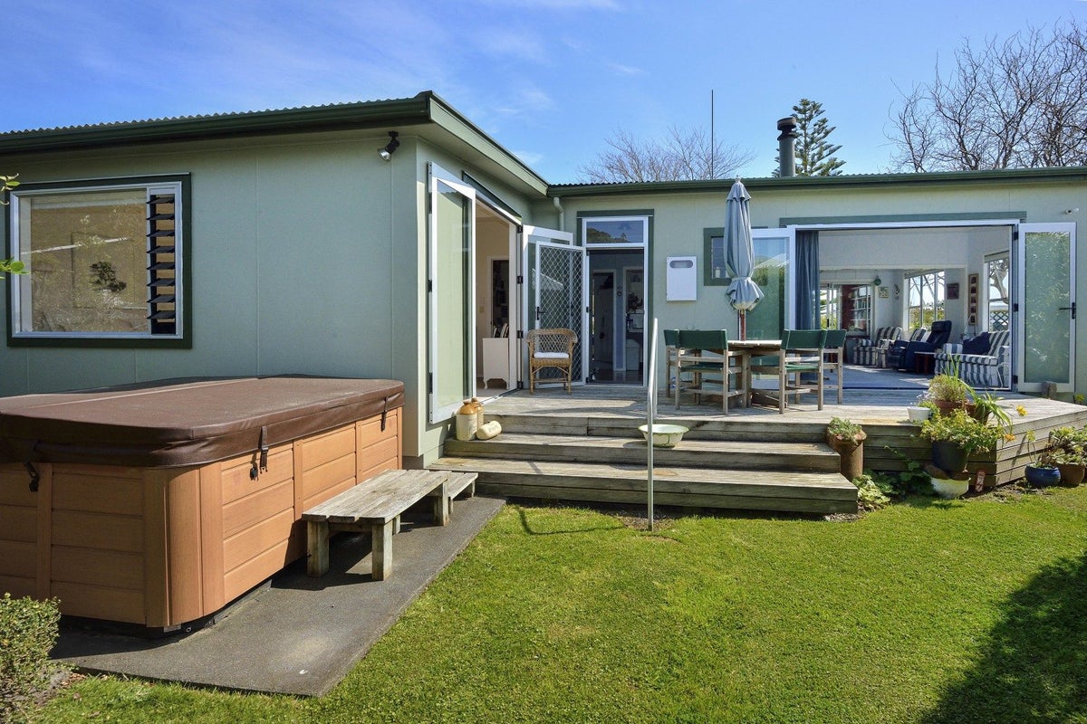 53 Fortescue Street, MAHIA, NUHAKA - Carousel 2