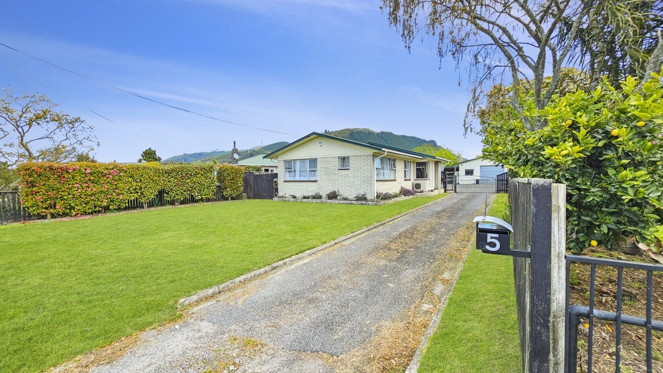 5 Caledonia Road, Ngongotaha, Rotorua - Carousel 1