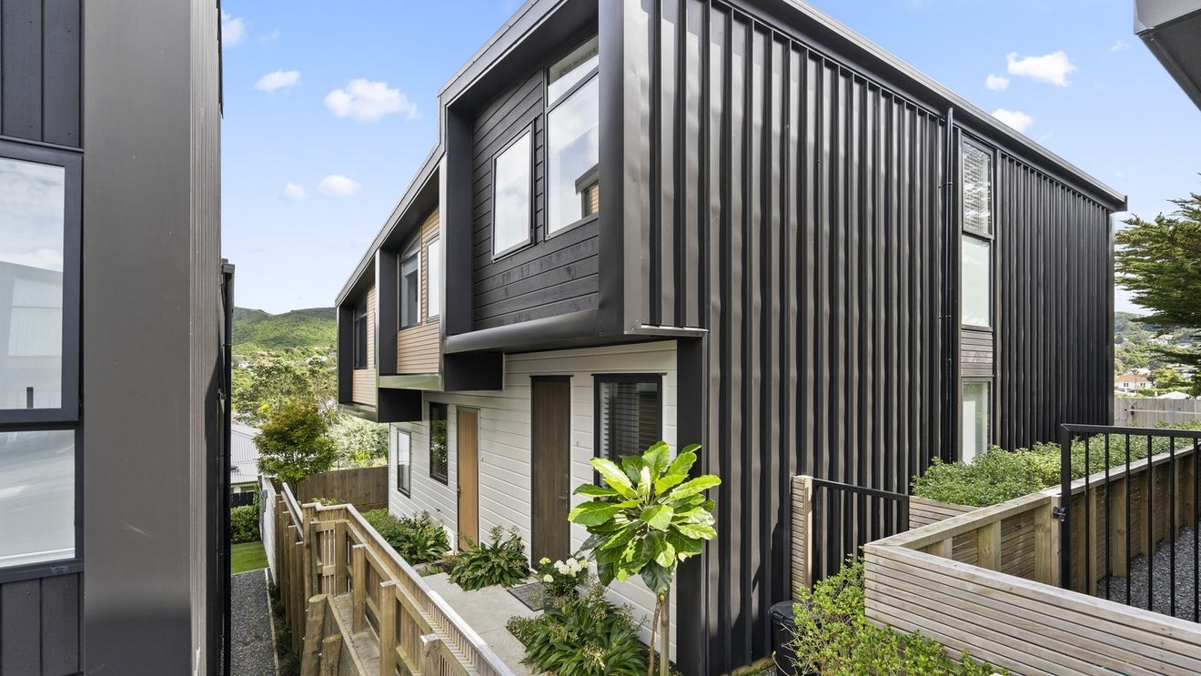 12/38 Bankot Crescent, Ngaio, Wellington - Carousel 1