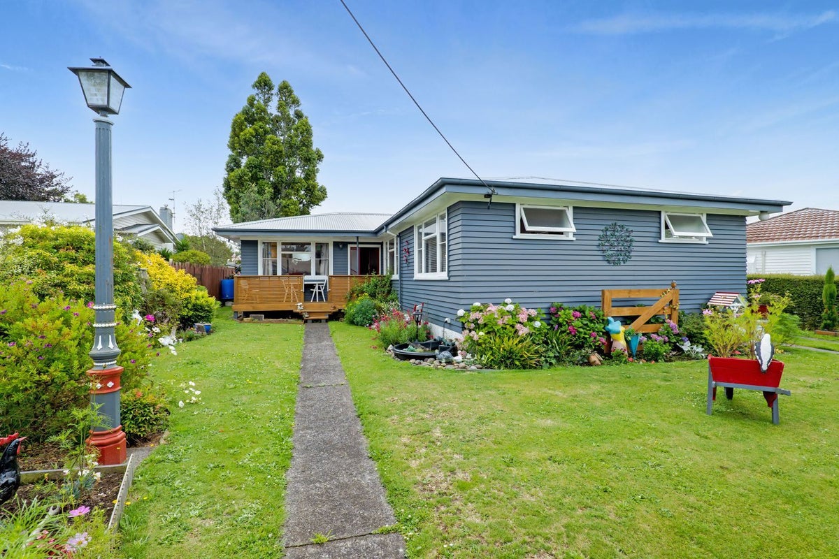 16 Graham Street, Eltham, Eltham - Carousel 2
