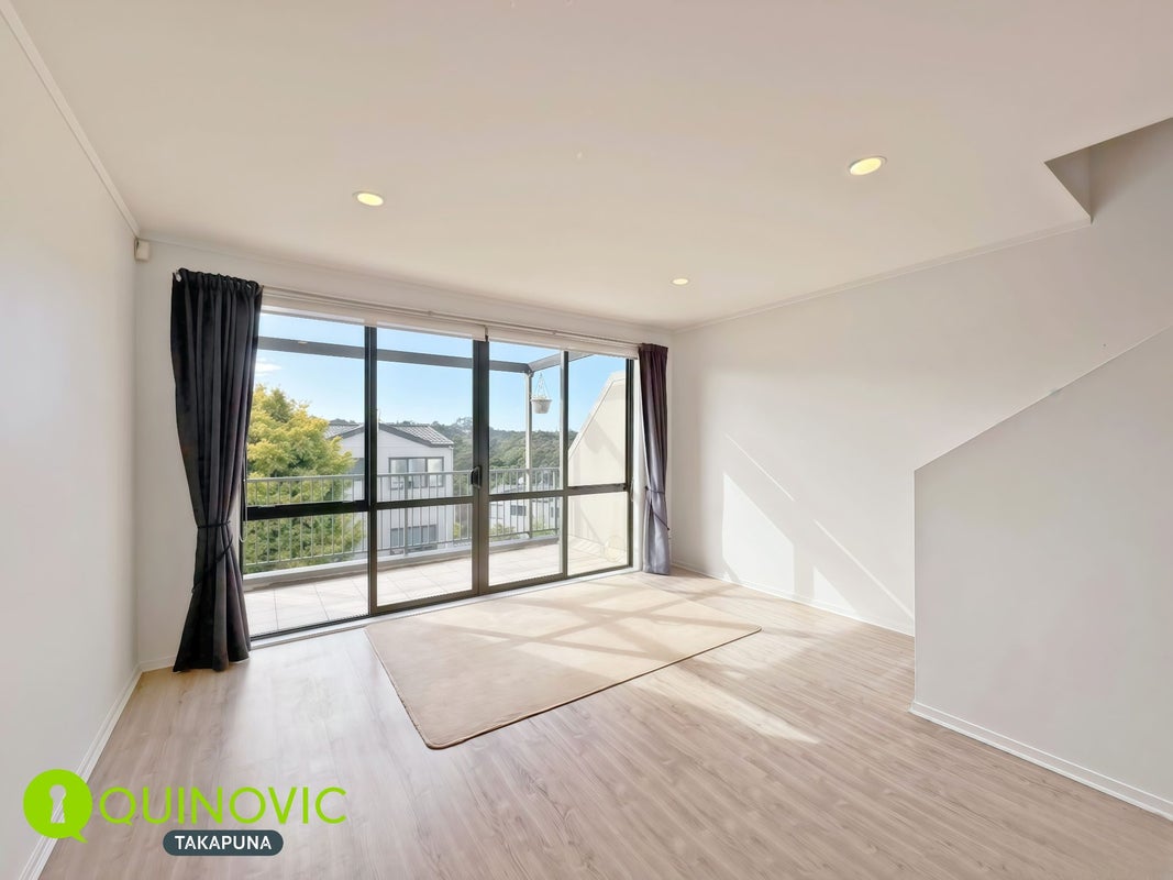 10/8 Flynn Street, Birkdale, Auckland - Carousel 2