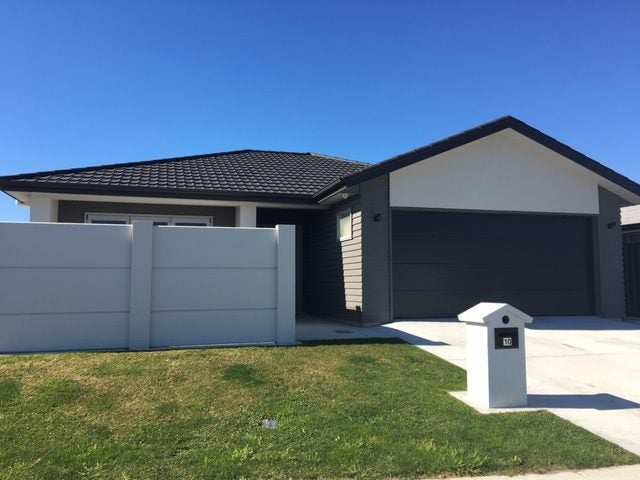 10 Manganui Place, Te Awa, Napier - Carousel 1