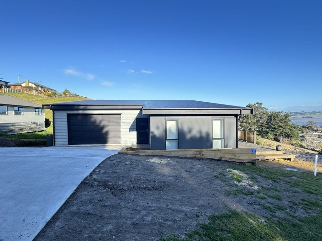 32 Nore Street, Waihola, Milton - Carousel 1
