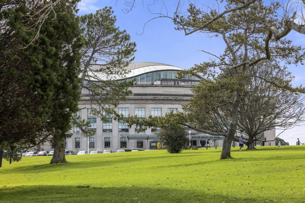 1B/27 George Street, Newmarket, Auckland - Carousel 2