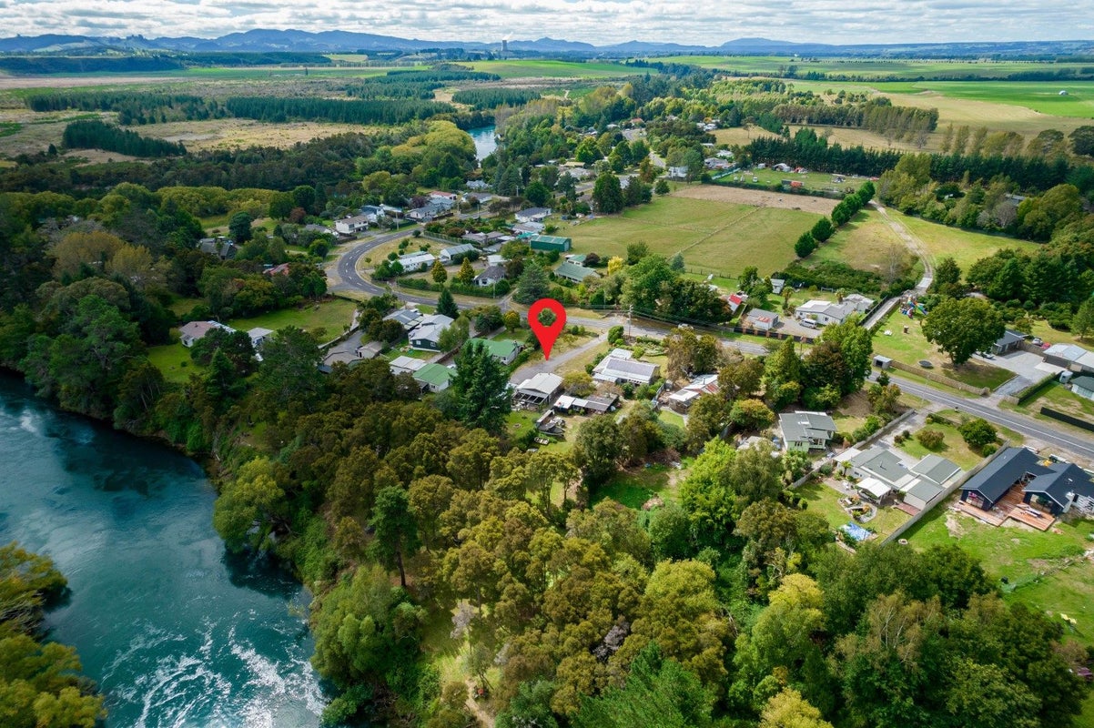 911 River Road, Broadlands, Reporoa - Carousel 1