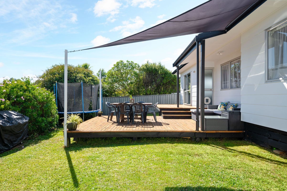 8C Huia Avenue, Forest Lake, Hamilton - Carousel 14