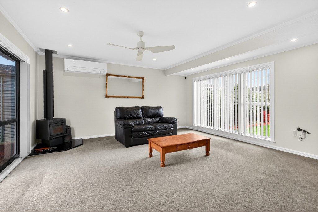 23 Karamu Crescent, Wainuiomata, Lower Hutt - Carousel 2