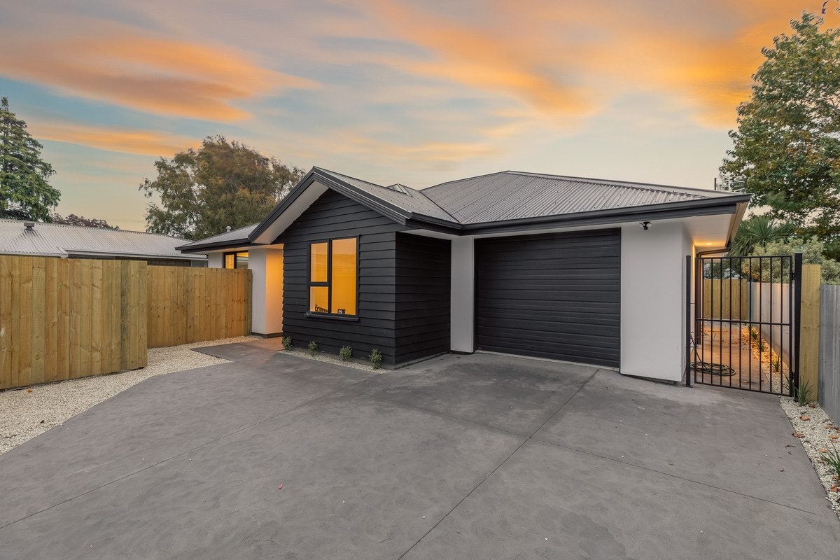 68 Vancouver Crescent, Wainoni, Christchurch - Carousel 1