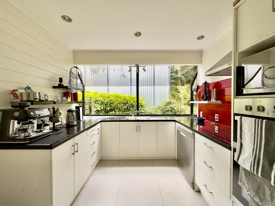 1/50 Sale Street, Howick, Auckland - Carousel 1