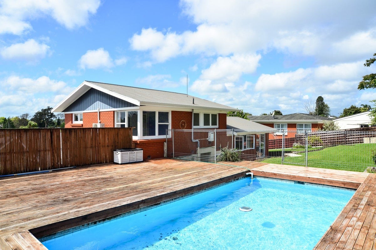 14 Ross View Terrace, Dinsdale, Hamilton - Carousel 2