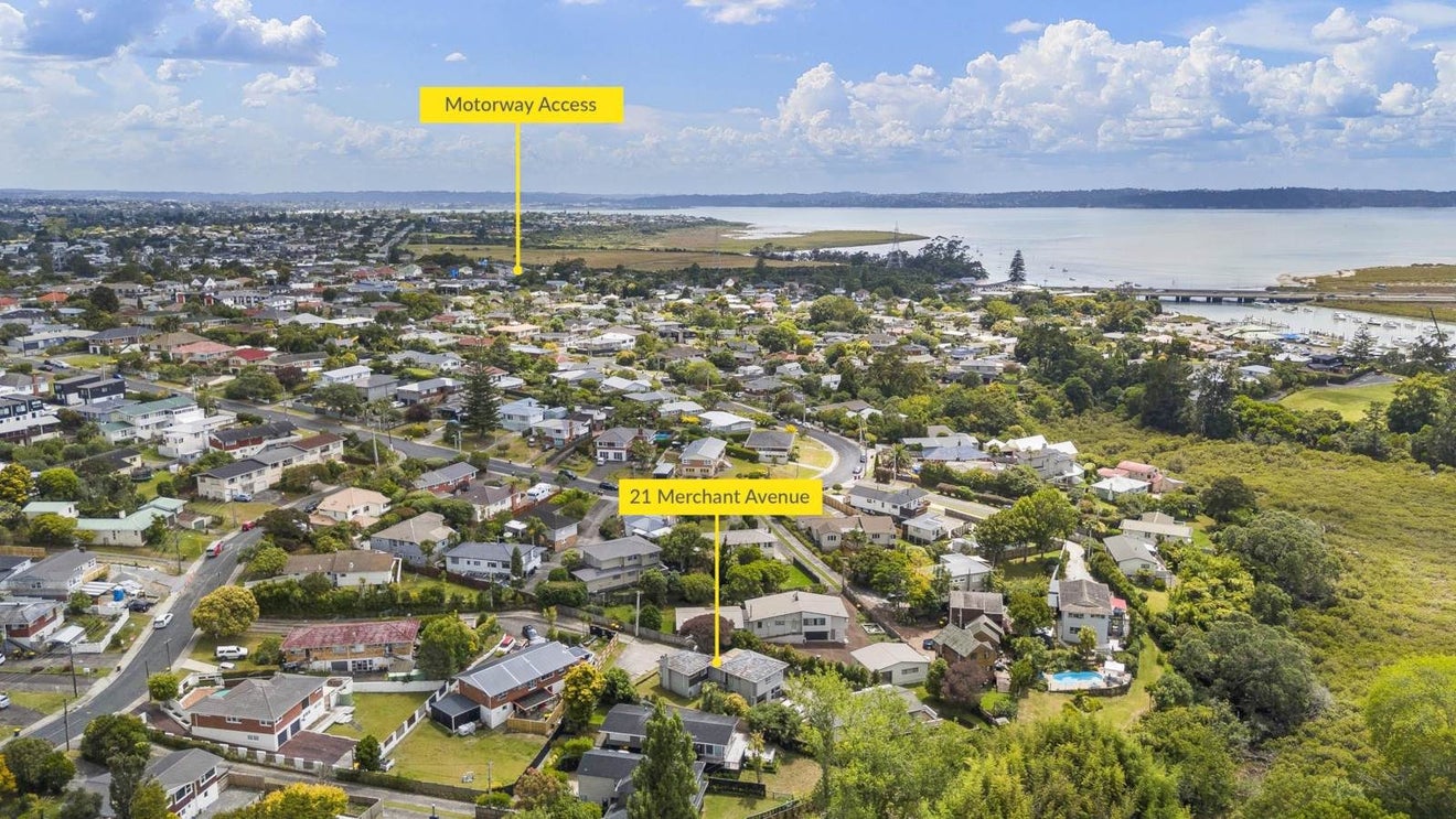 21 Merchant Avenue, Te Atatu South, Auckland - Carousel 16