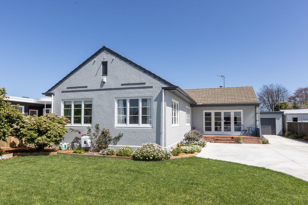 1000 Miro Street, Mahora, Hastings - Carousel 1