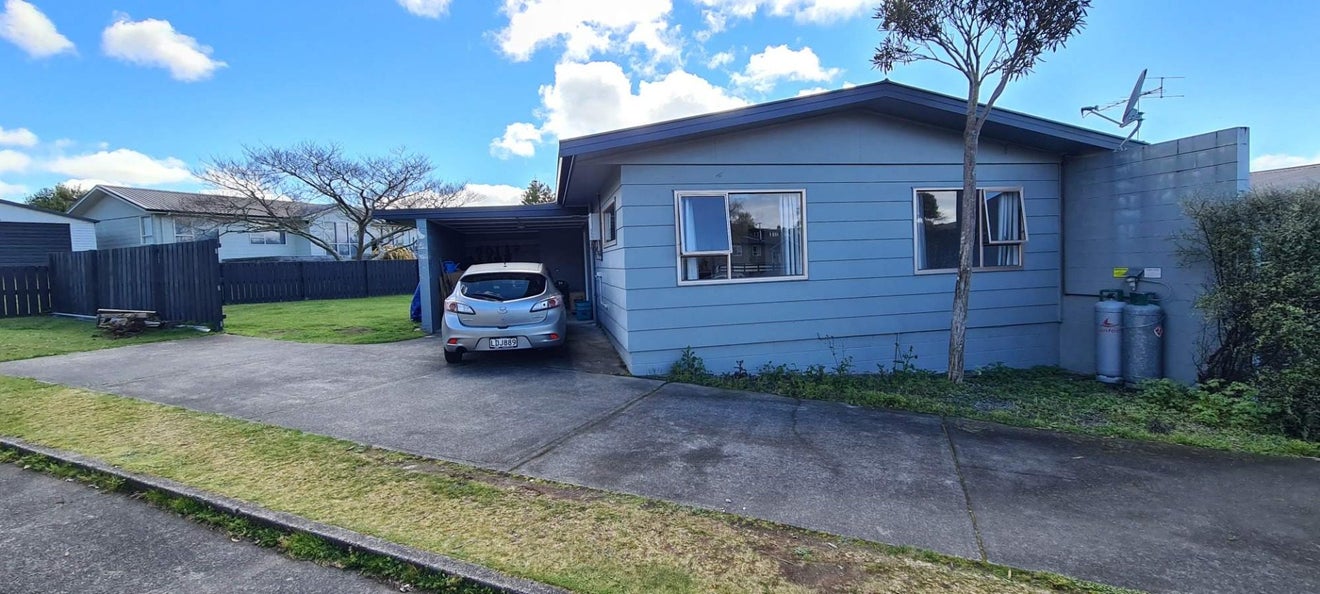 6 Shera Street, Acacia Bay, Taupo - Carousel 1
