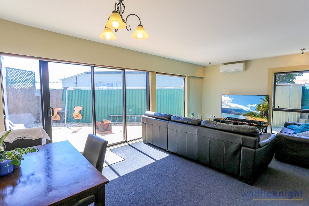 1/9 Barrie Street, Addington, Christchurch - Carousel 2