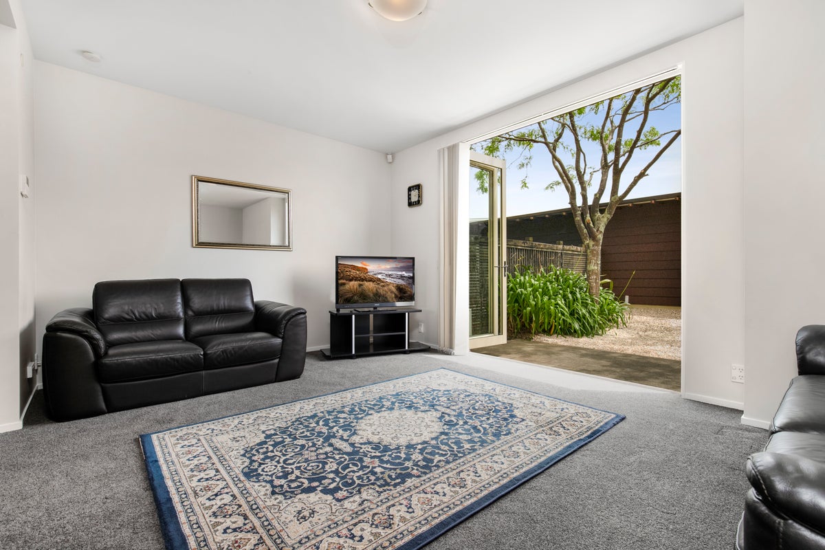 26 Kirikiri Lane, East Tamaki, Auckland - Carousel 2