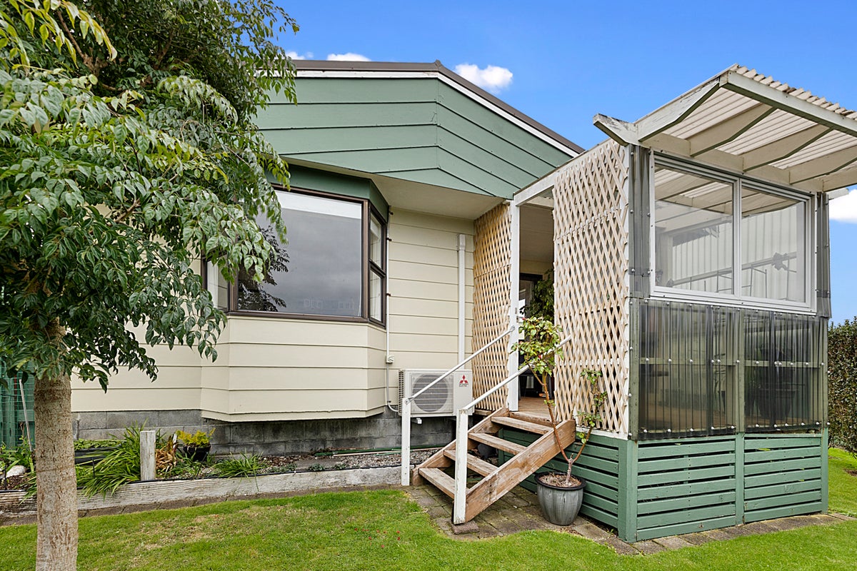 1/13 Lydford Place, Spotswood, New Plymouth - Carousel 18