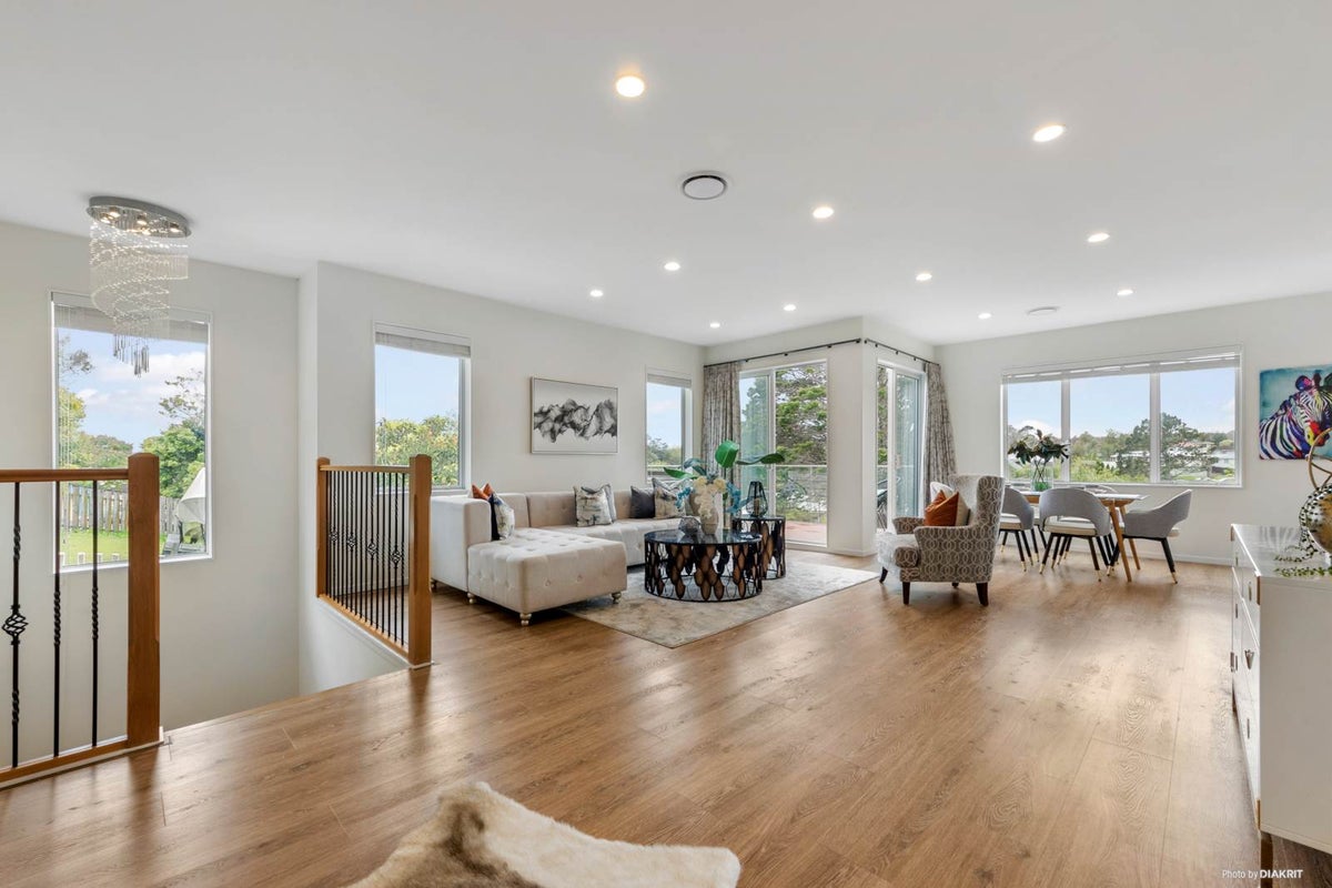 40A Caronia Crescent, Lynfield, Auckland - Carousel 2
