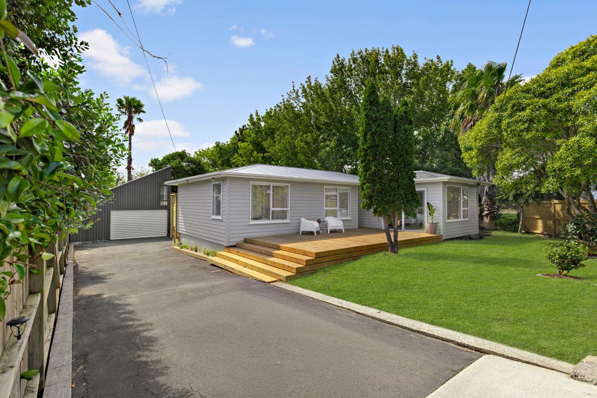 35 Bell Road, Beachlands, Manukau City, Auckland - Carousel 2