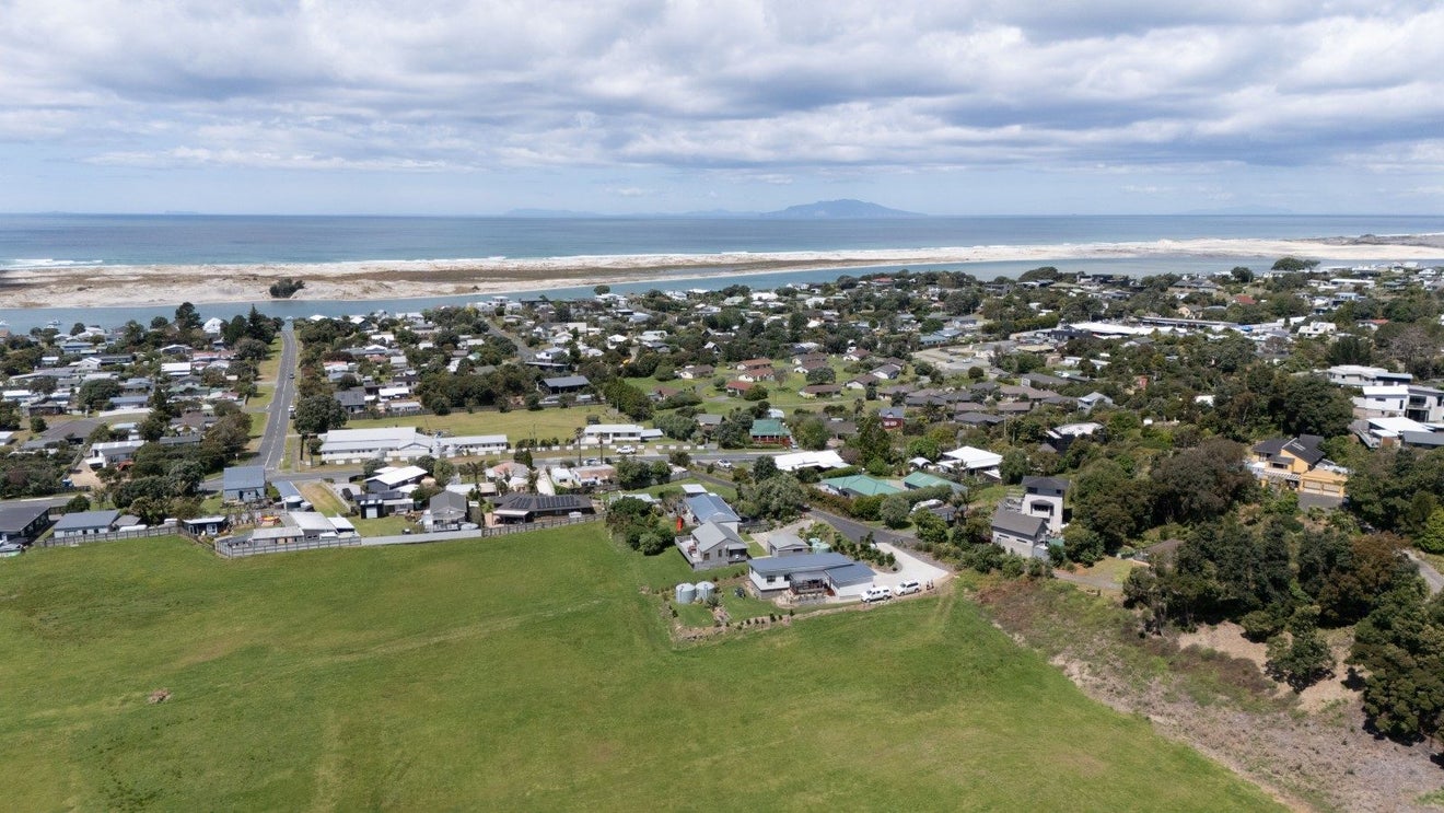 8 Butler Lane, Mangawhai Heads, Mangawhai - Carousel 1