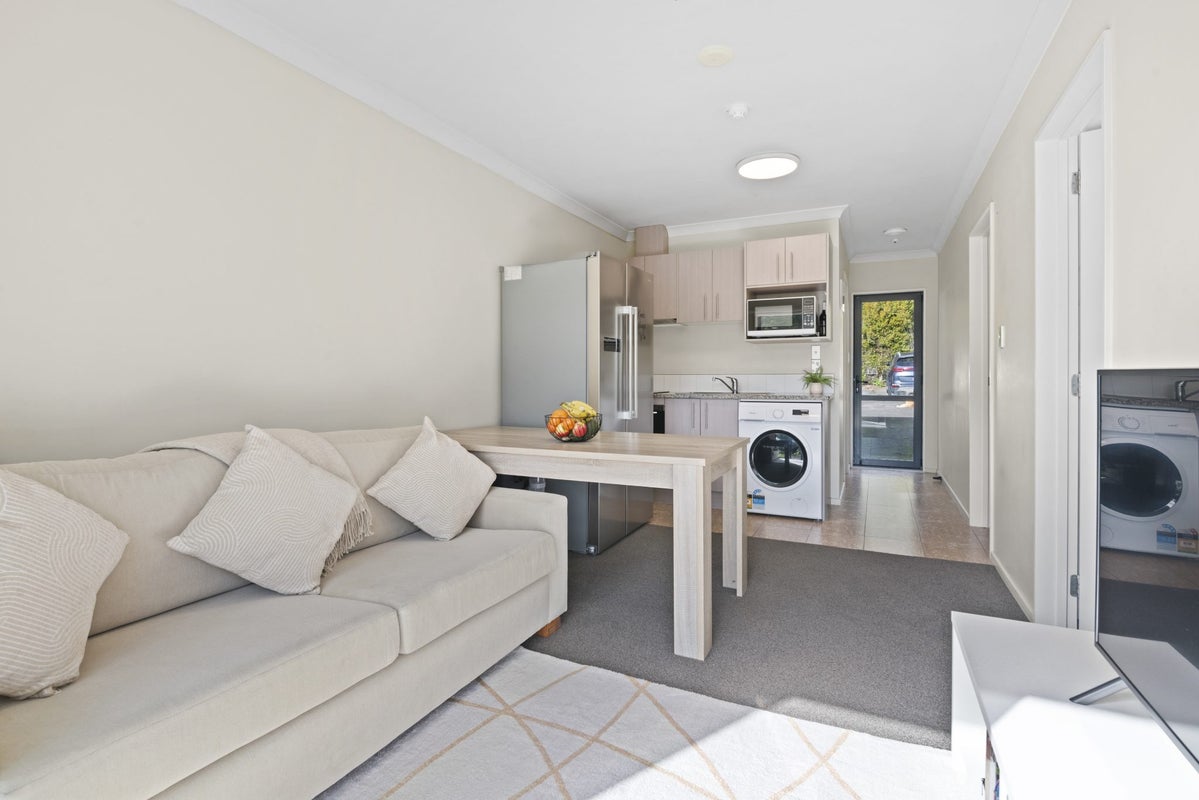 1E/25 Weranui Road, Waiwera, Orewa - Carousel 2