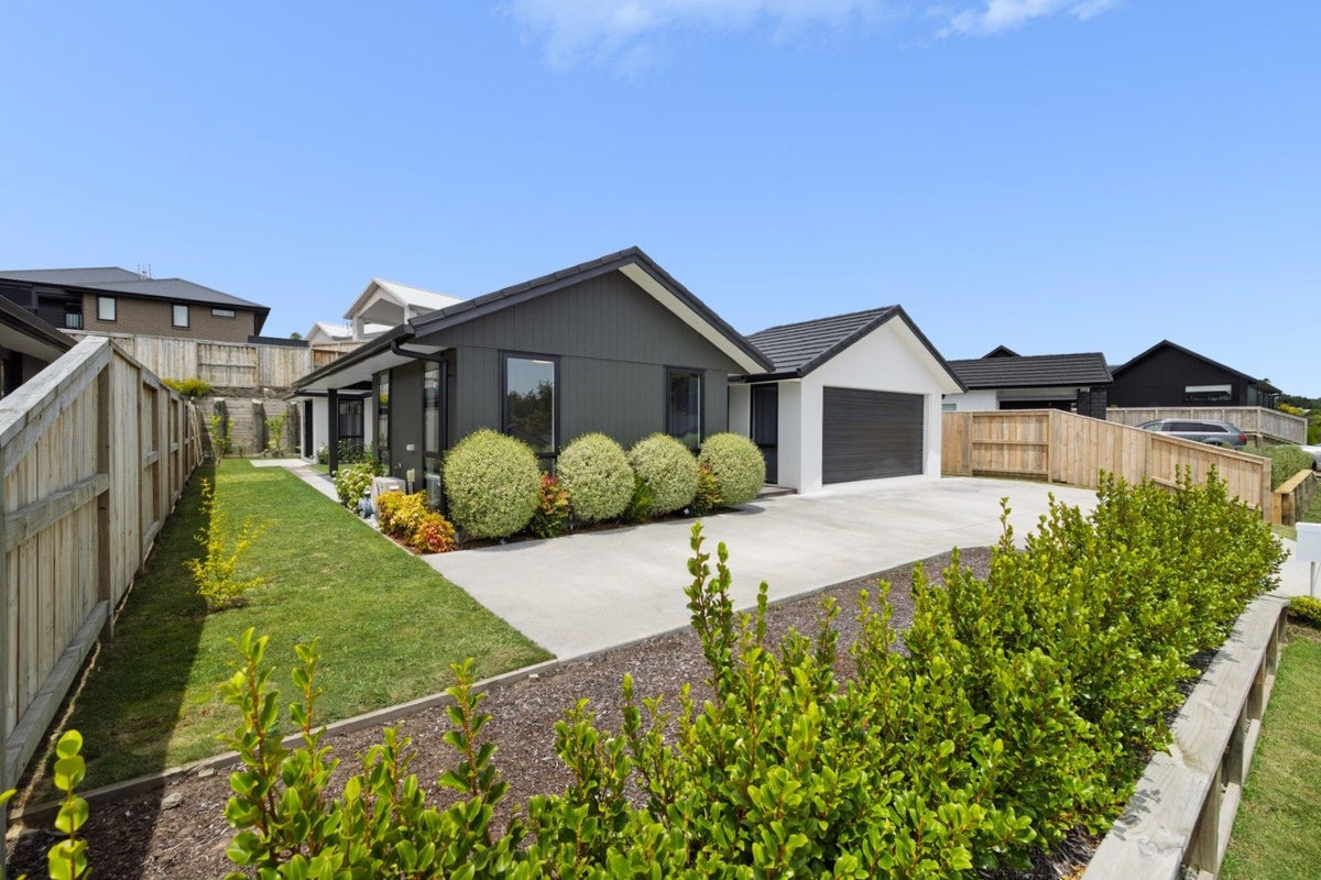 65 Hass Drive, Ohauiti, Tauranga - Carousel 2