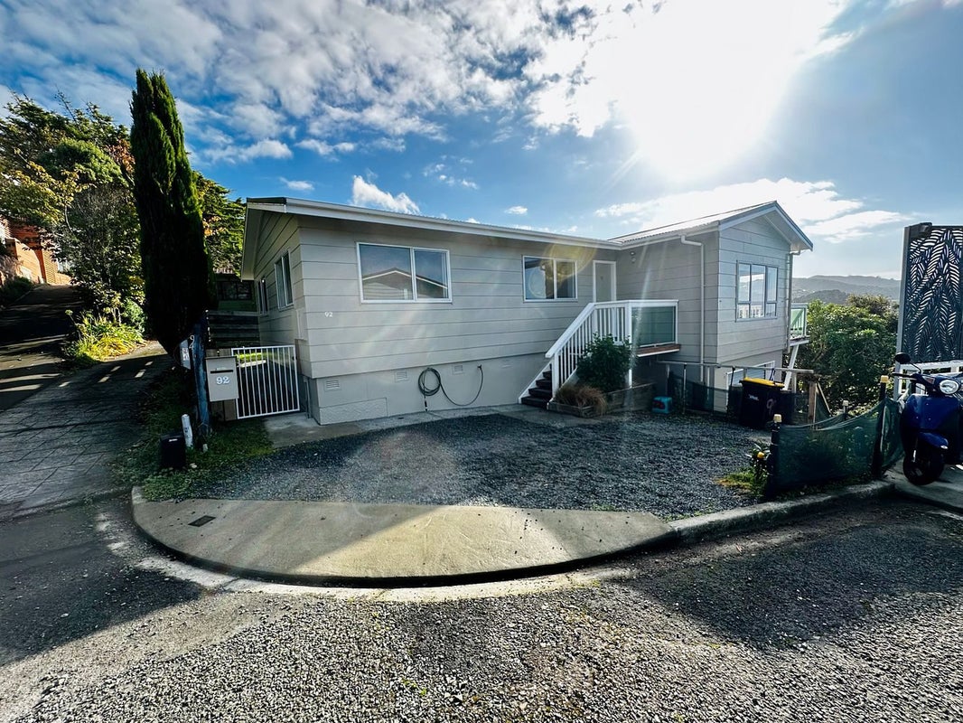 92 Thurleigh Grove, Karori, Wellington - Carousel 2
